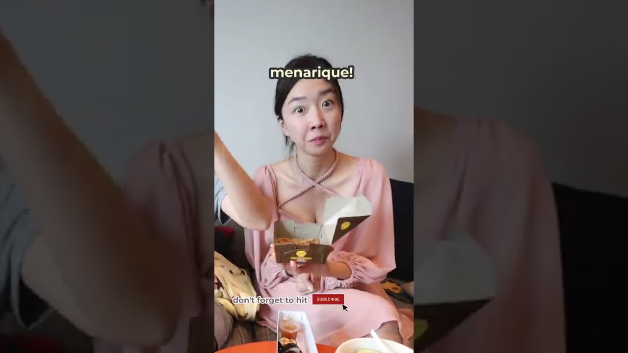 COBA MAKANAN FAVORIT BEST FRIEND AKU DARI SD DI INDONESIA! DI ORDERIN APA AJA YA?