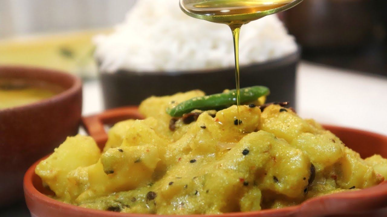 আলুপোস্ত এইভাবে বানালে স্বাদ হবে অন্যরকম|মিক্সার এ কিভাবে বাটবেন পোস্ত|Aloo Posto Pure Bengali Style
