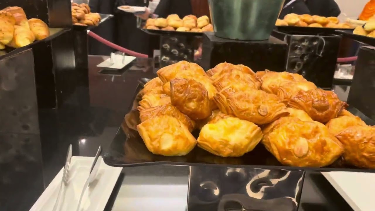 ⁠Breakfast at Swissotel Al Maqam ​⁠