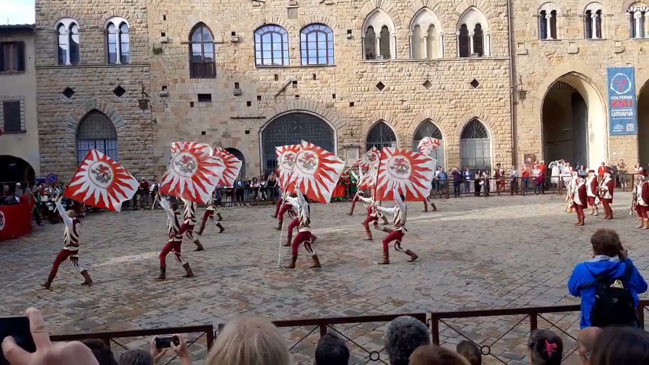 Gruppo Sbandieratori di Volterra