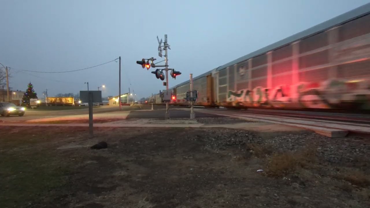 BNSF Freight train with 4 engines and 2 engines on back