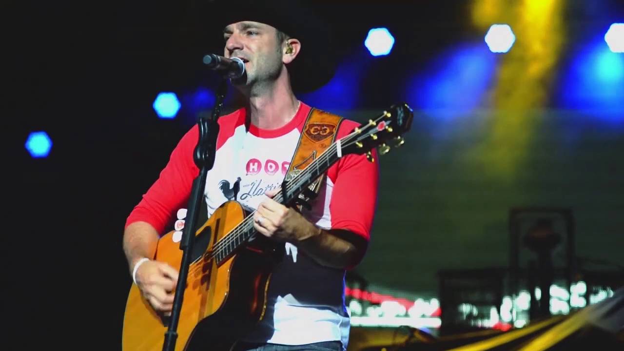 Craig Campbell - Outskirts Of Heaven (Live)