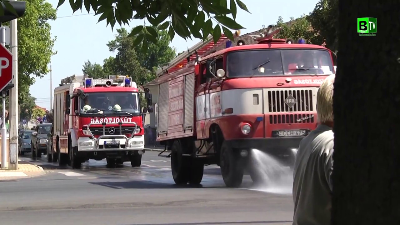 Locsolás a hőségriadó idején Balmazújvároson