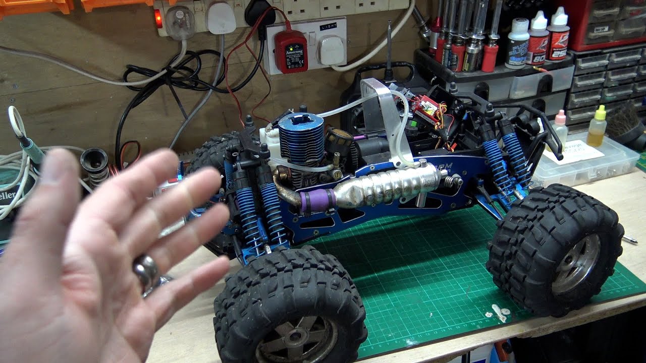 A Closer Look HPI Savage SS Before Rebuild