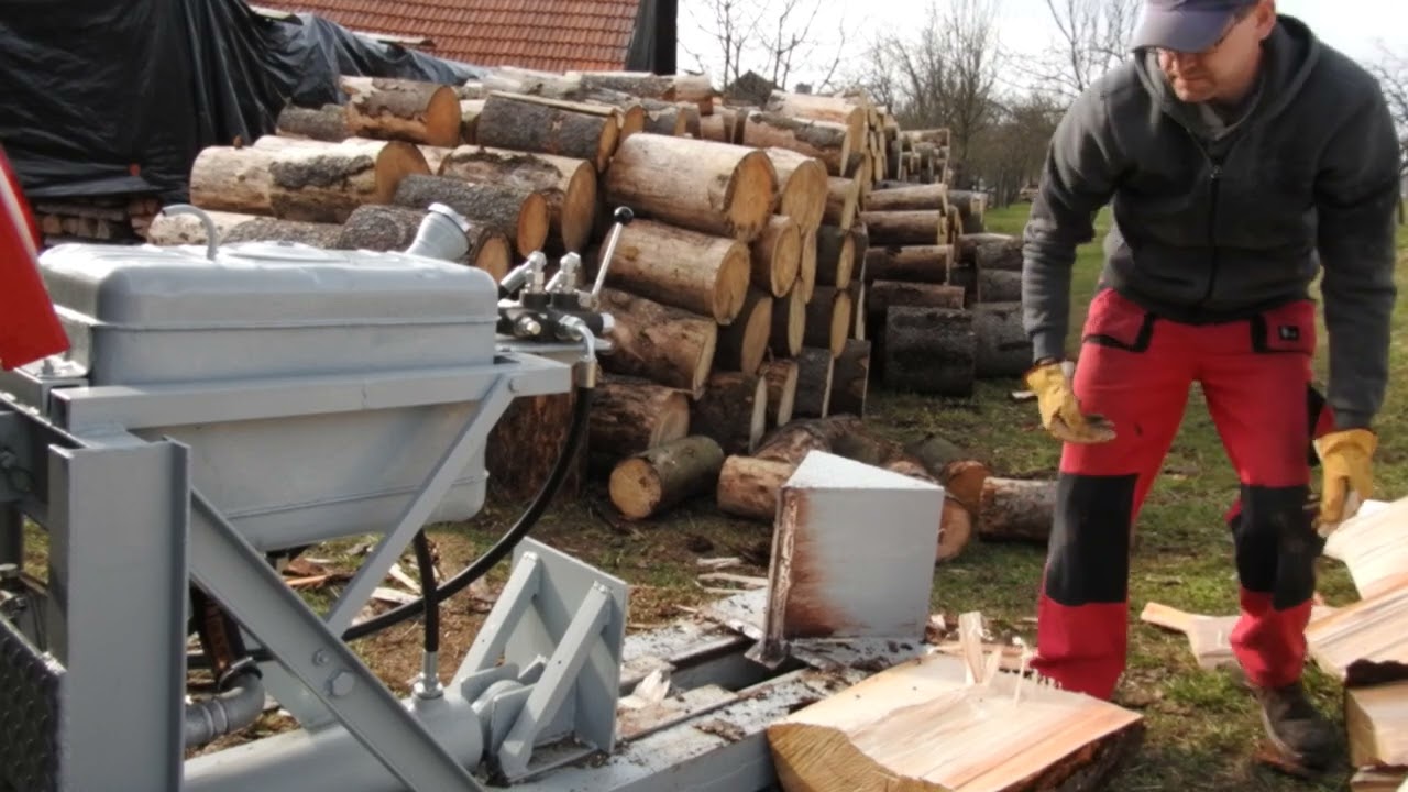 Hydraulická štípačka dřeva za traktor
