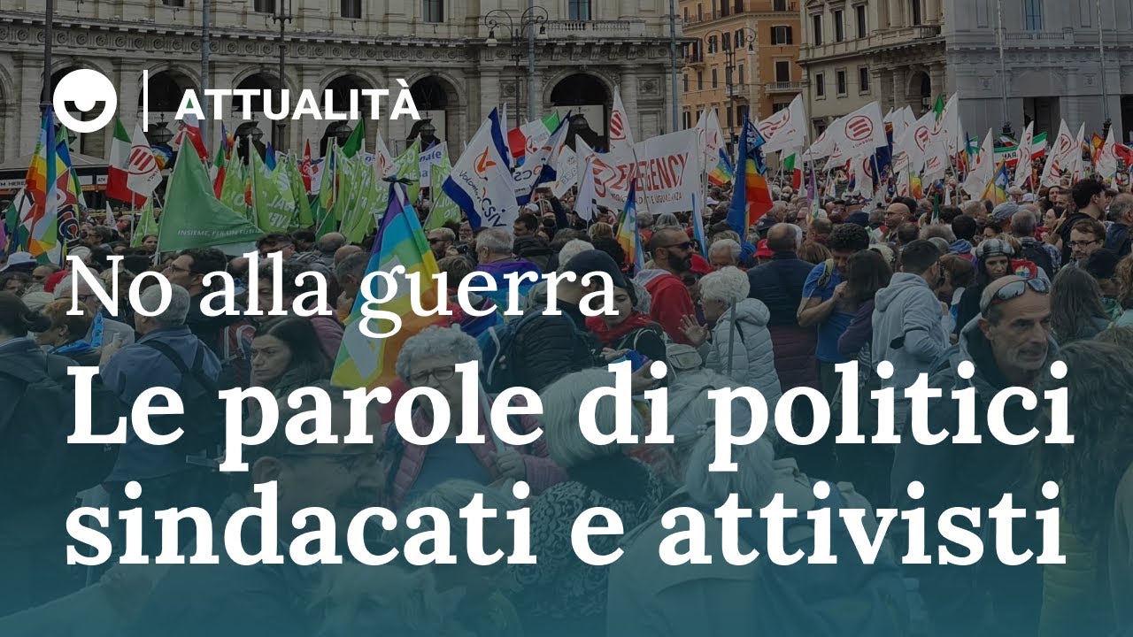 Manifestazione per la pace: attivisti, sindacati e politici tra i cittadini