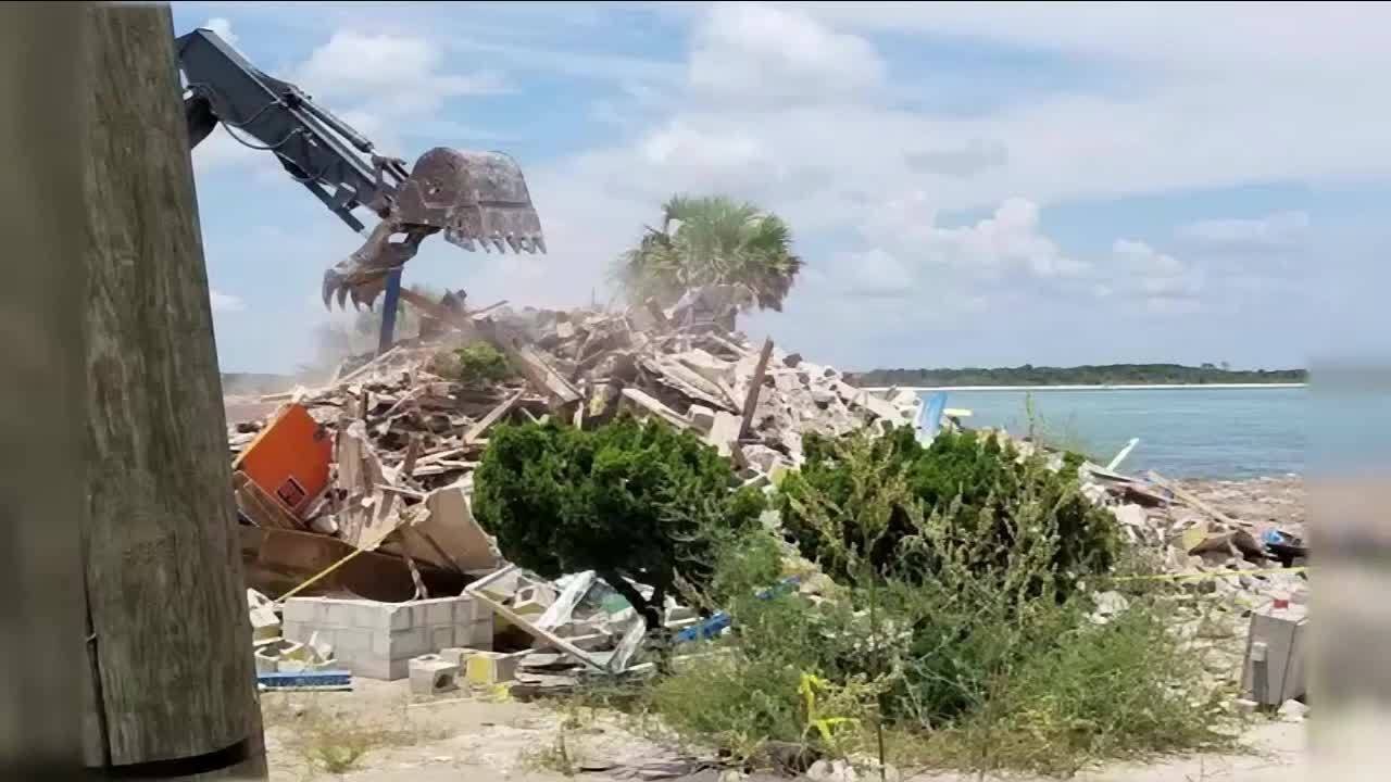 Popular seafood restaurant demolished after Hurricane Matthew