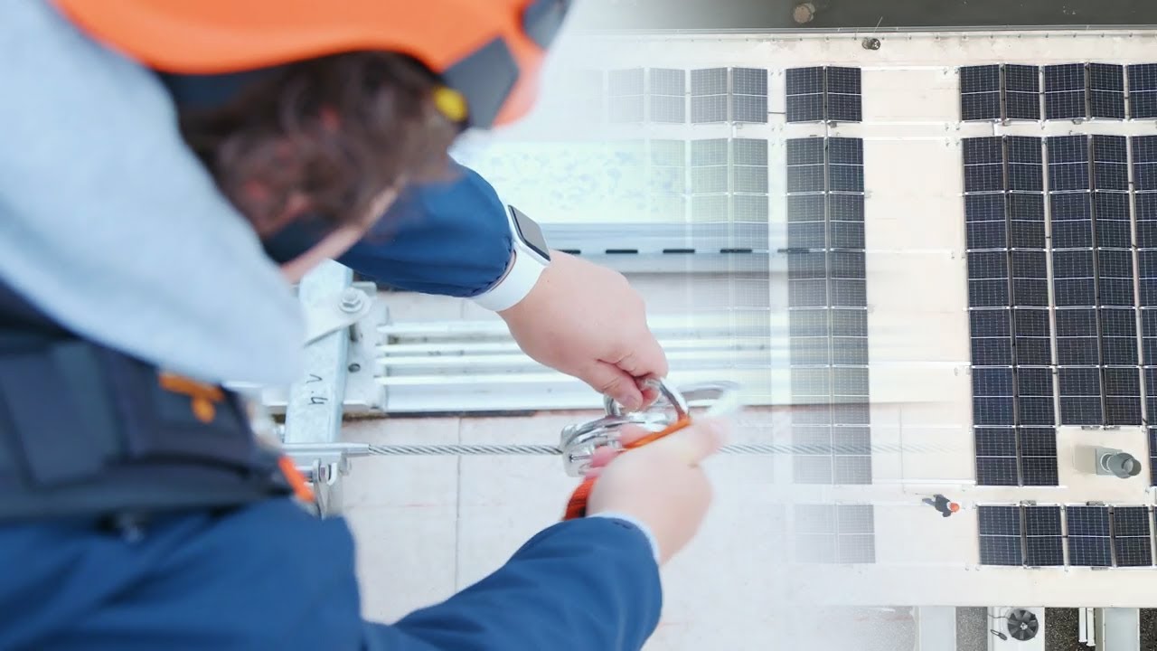 630 kWp Solarstromanlage bei Pirlo Tubes sicher installiert | INNOTECH Absturzsicherung