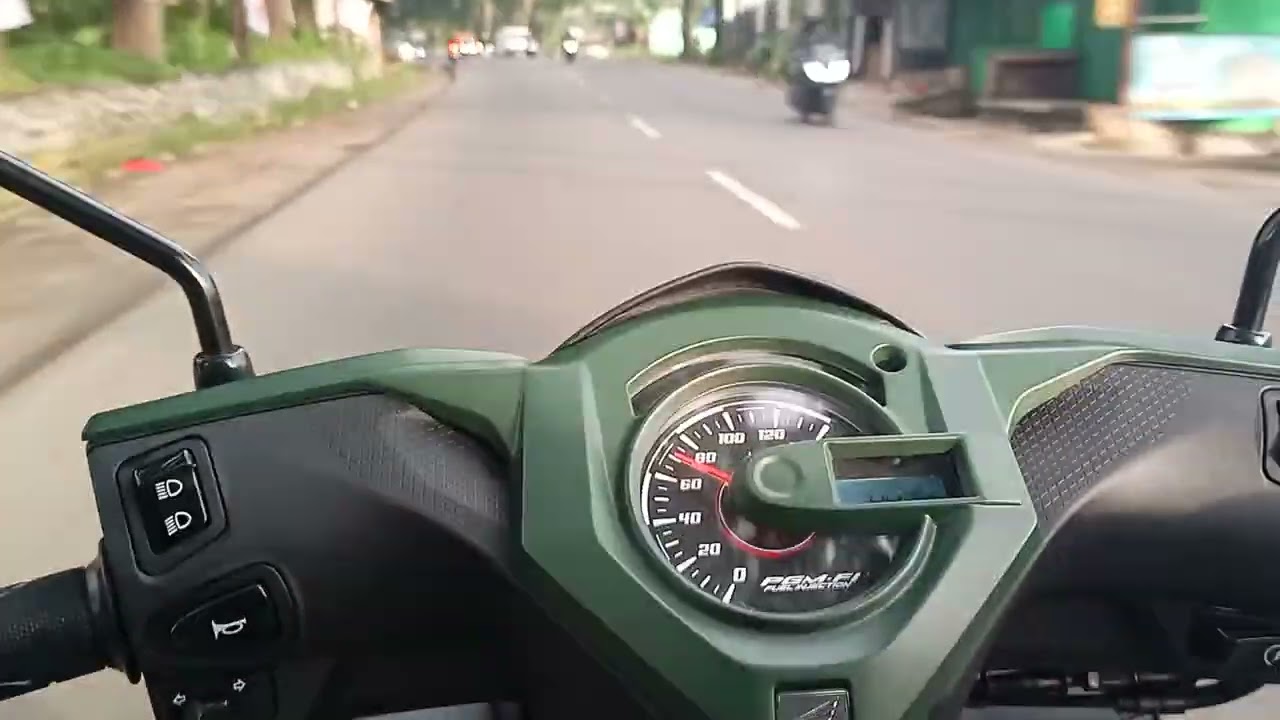 Otw helaaa..Orang lain krjaa kitaa maen..