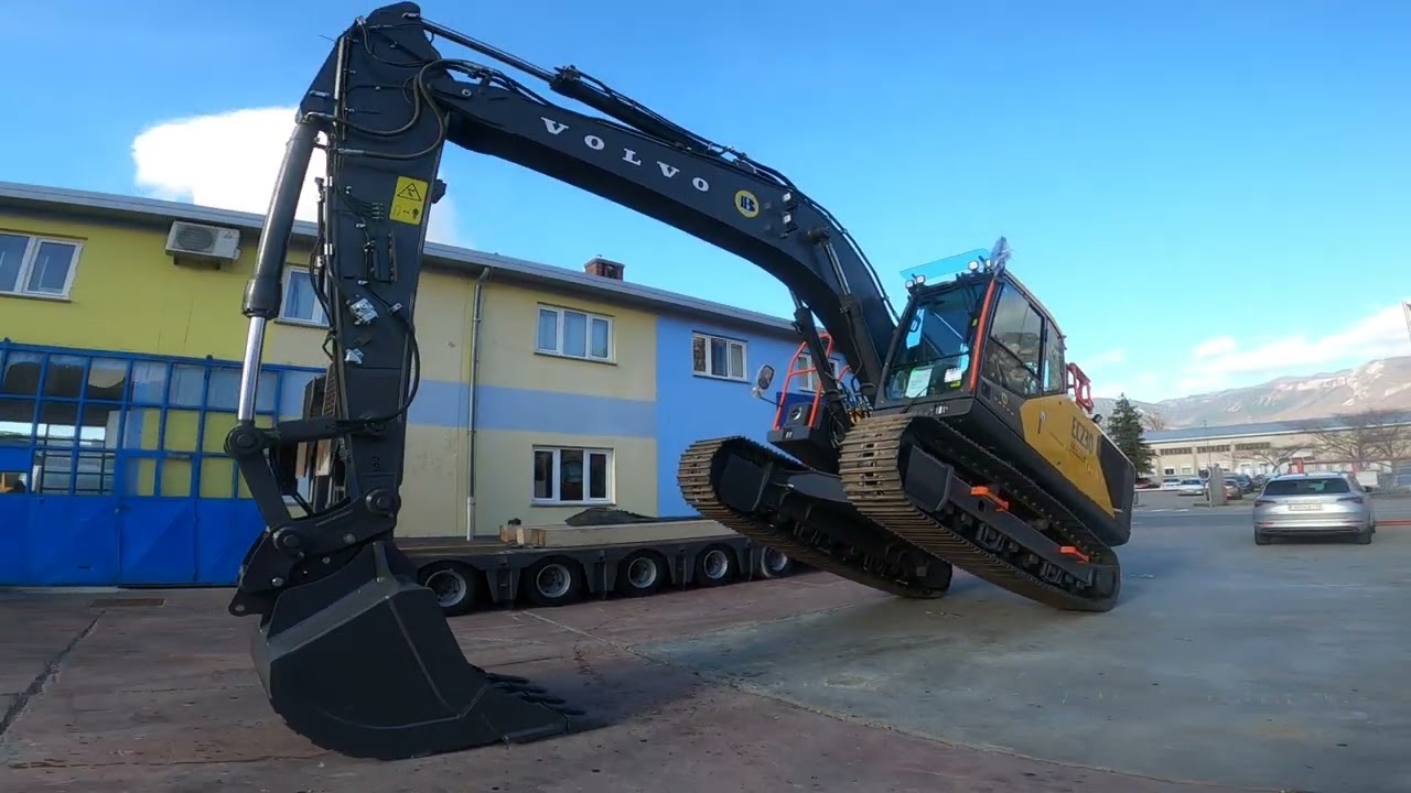 Volvo EC230F tracked excavator Balavto