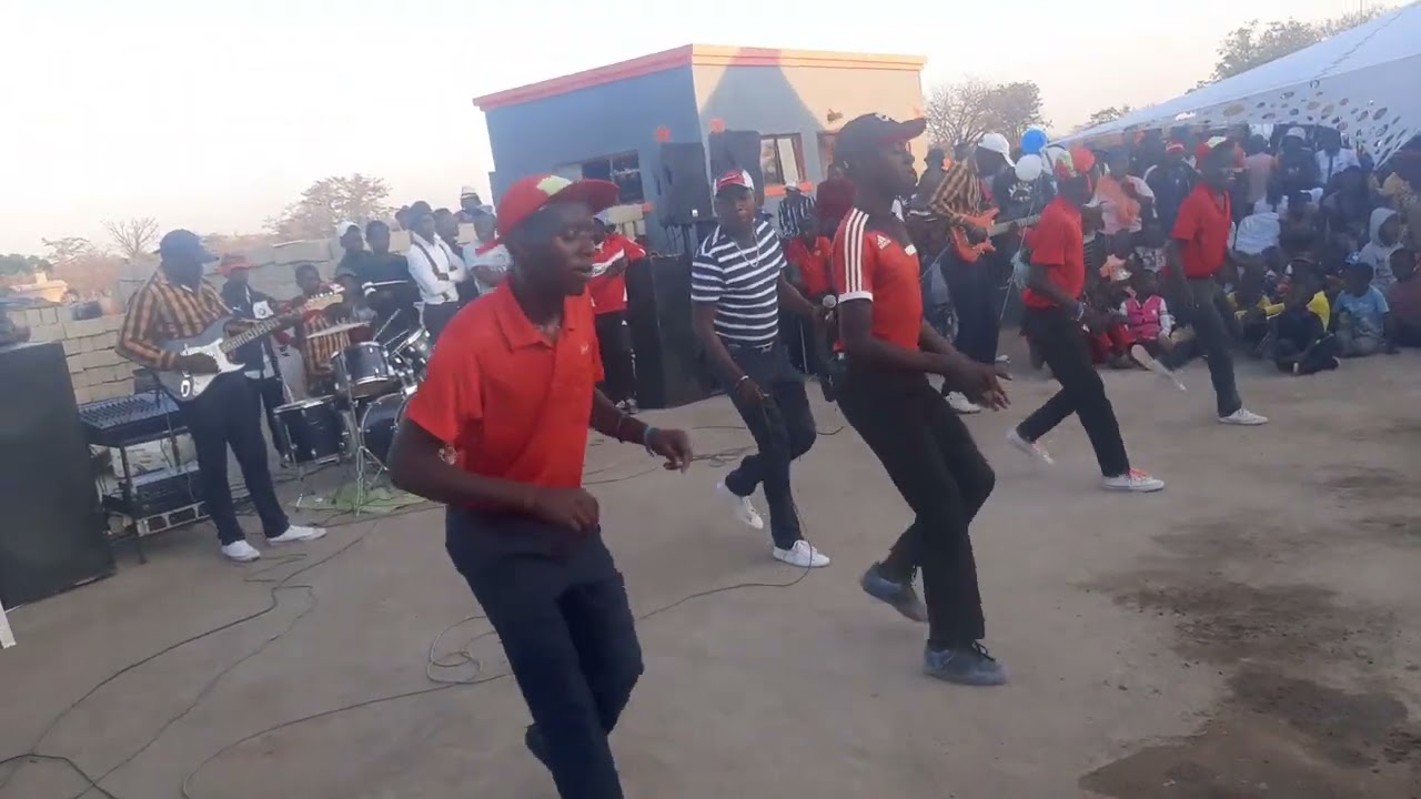 Clement Magwaza was live in Manyonyoba's wedding@ manyonyoba taking on rythm 2022