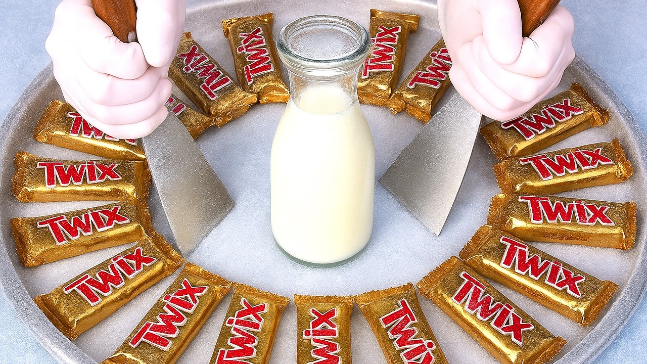 Гигантские роллы с мороженым TWIX Challenge - Безумно сытное фуд-арт (ASMR)