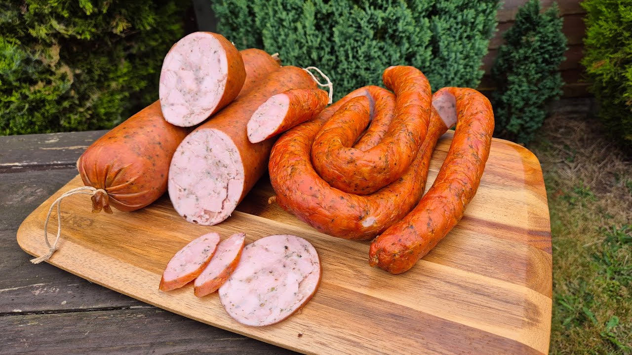 Kiełbasa schabówka gruba i cienka z samego schabu.