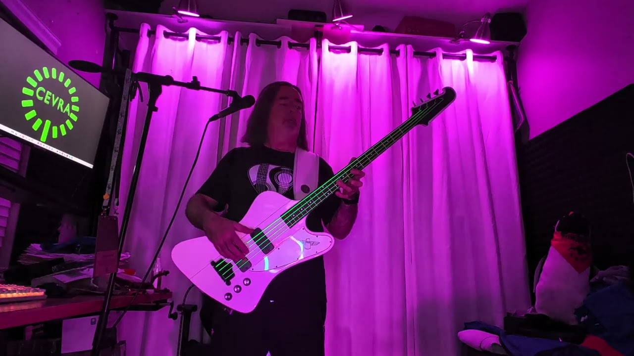 No Surprises by Radiohead on bass Rocksmith
