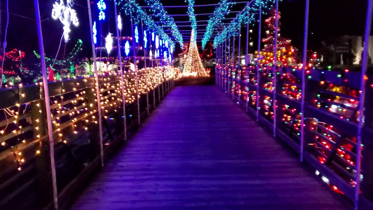 Fox Lake Village Christmas walk 12-14-2020