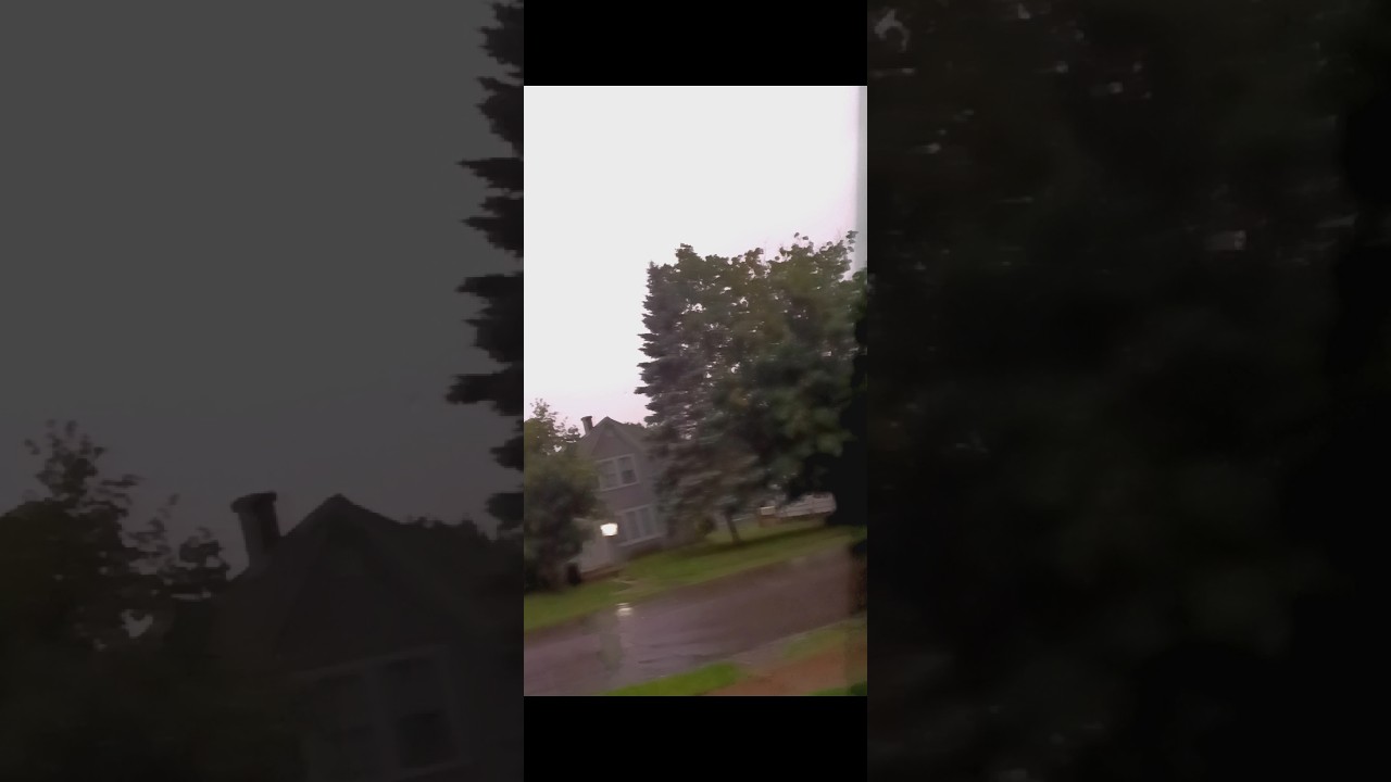 Nice Thunderstorm July 27th Part 9'2
