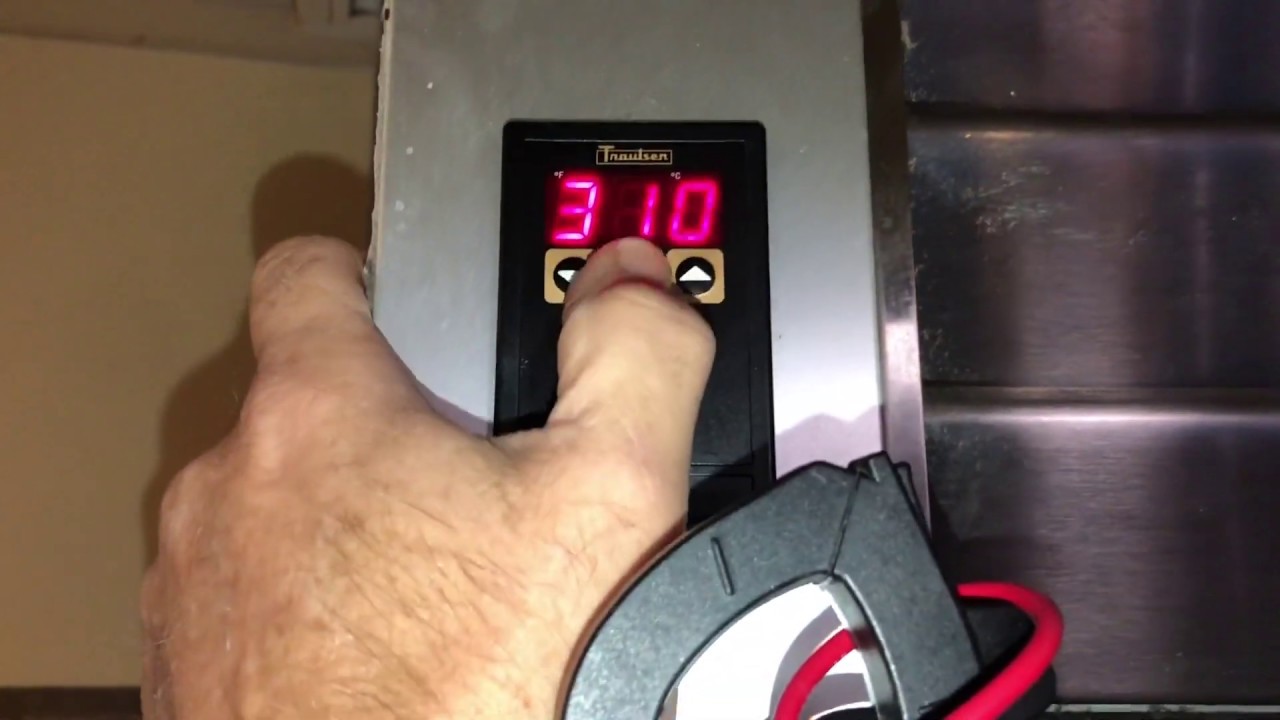 1 door Traulsen freezer warm
