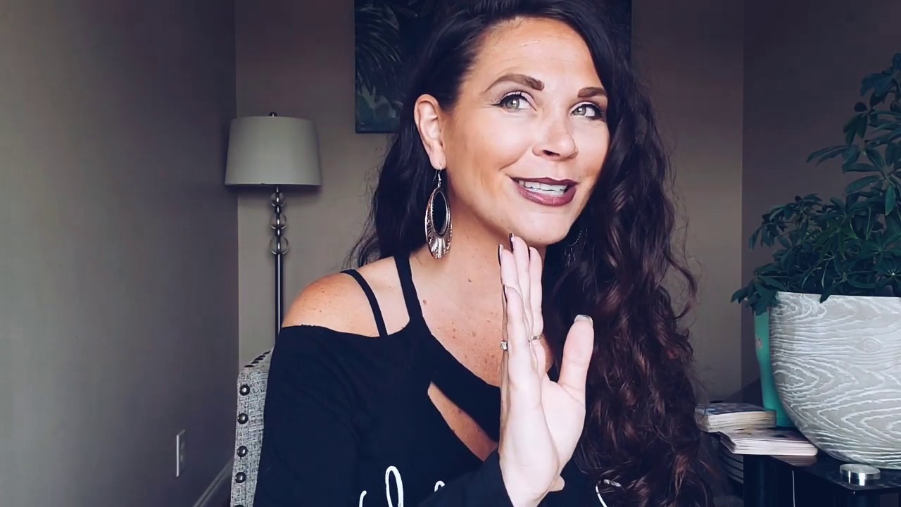 GEMINI, YOU PULL AWAY AND THEY COME CLOSER!? ❤ YOU VS THEM MID-MAY TAROT READING.