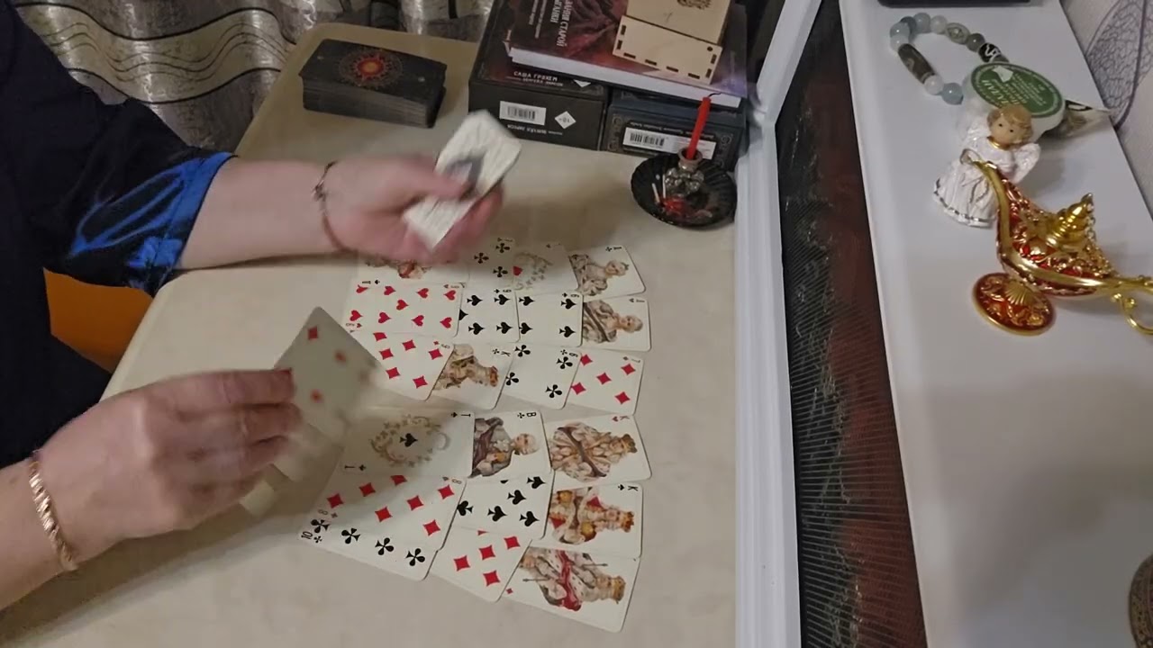 Что между ними и у неё 😗😗🤔#tarot  #гадание 