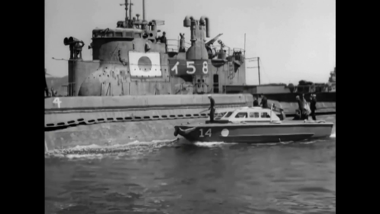Sinking Captured Japanese Submarines - April 1946