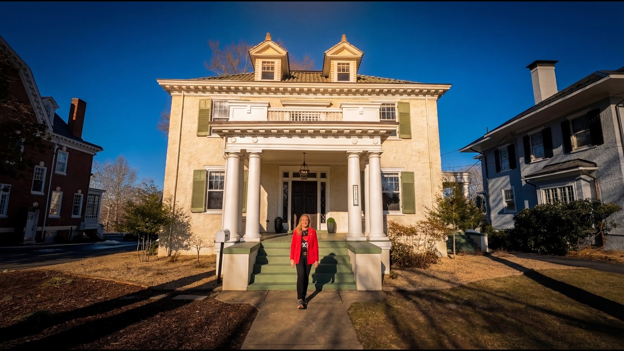 Touring a 100 Year Old Mansion in Lynchburg, Virginia