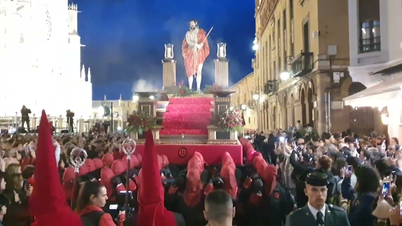 Salida de la Procesión de Nuestro Padre Jesús de la Redención León 2025