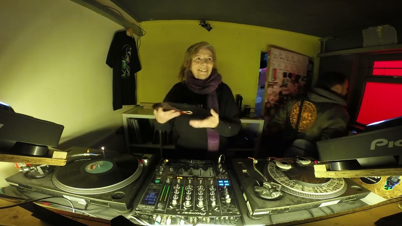 Louise Plus One // 1hr DJ Set ~ Acid House