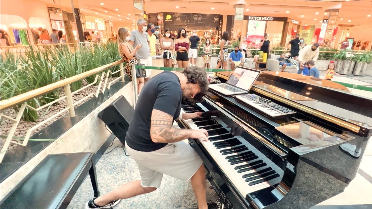 Bon Jovi It's My Life (Piano Shopping Mall)