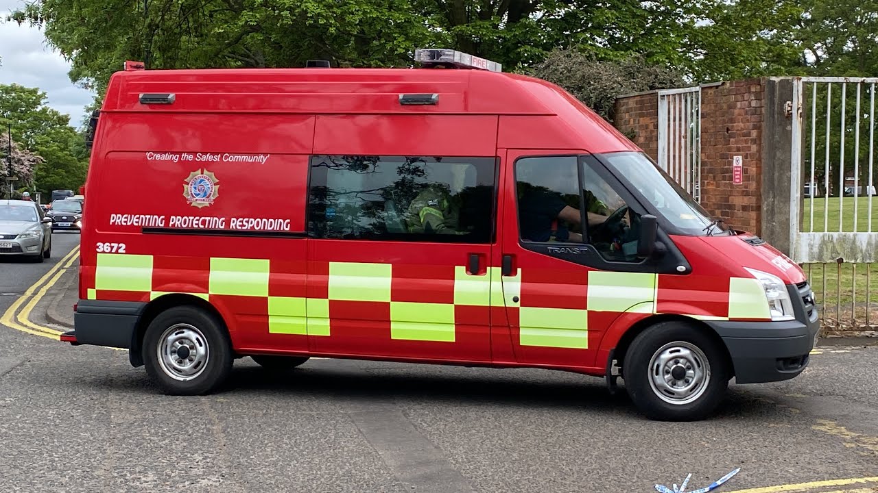 **ON-SCENE** Henderson Old Hall Student Accommodation fire, Newcastle.