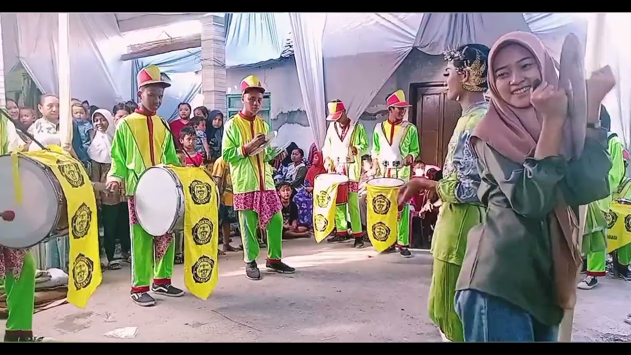 Drumband SMA Plus NU Panguragan Show di Panguragan Lor Blok 5 Kerteg Ireng