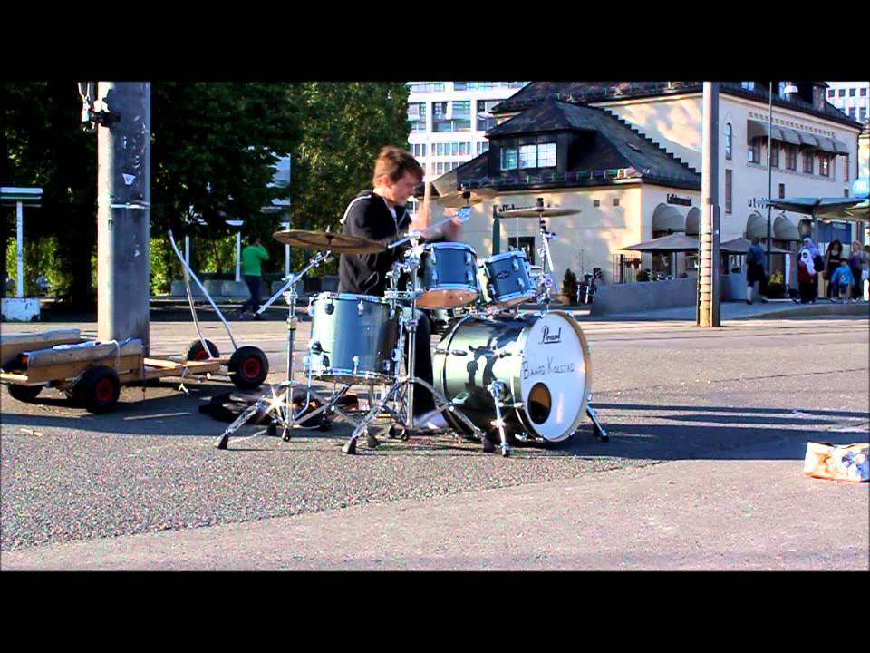 Baard Kolstad Street Drumming 2012