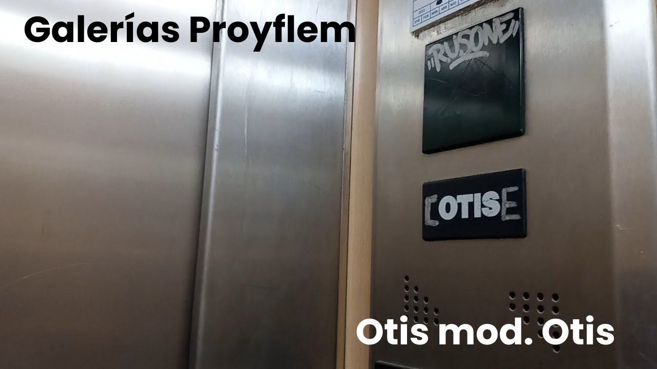 (2/2) Ascensores Otis Pre-Lexan (mod. Otis) de los 70 en las Galerías Proyflem, Ourense, ES