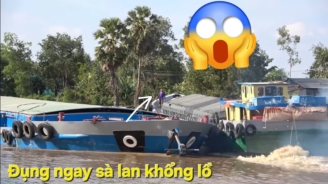 Đụng s&agrave; lan ở ng&atilde; ba T&aacute;m Ng&agrave;n như bo m nổ