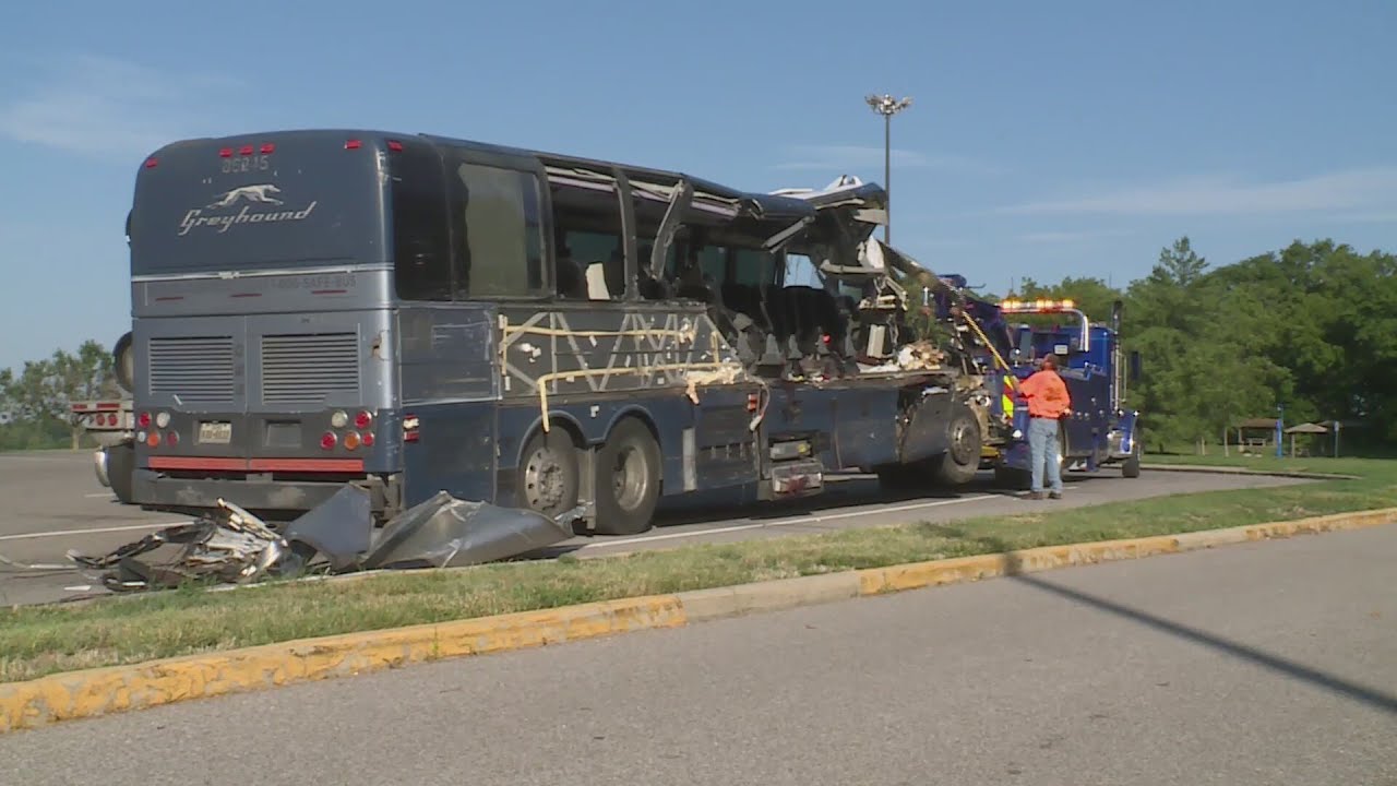Greyhound bus driver in four accidents prior to deadly Highland, IL, crash: NTSB