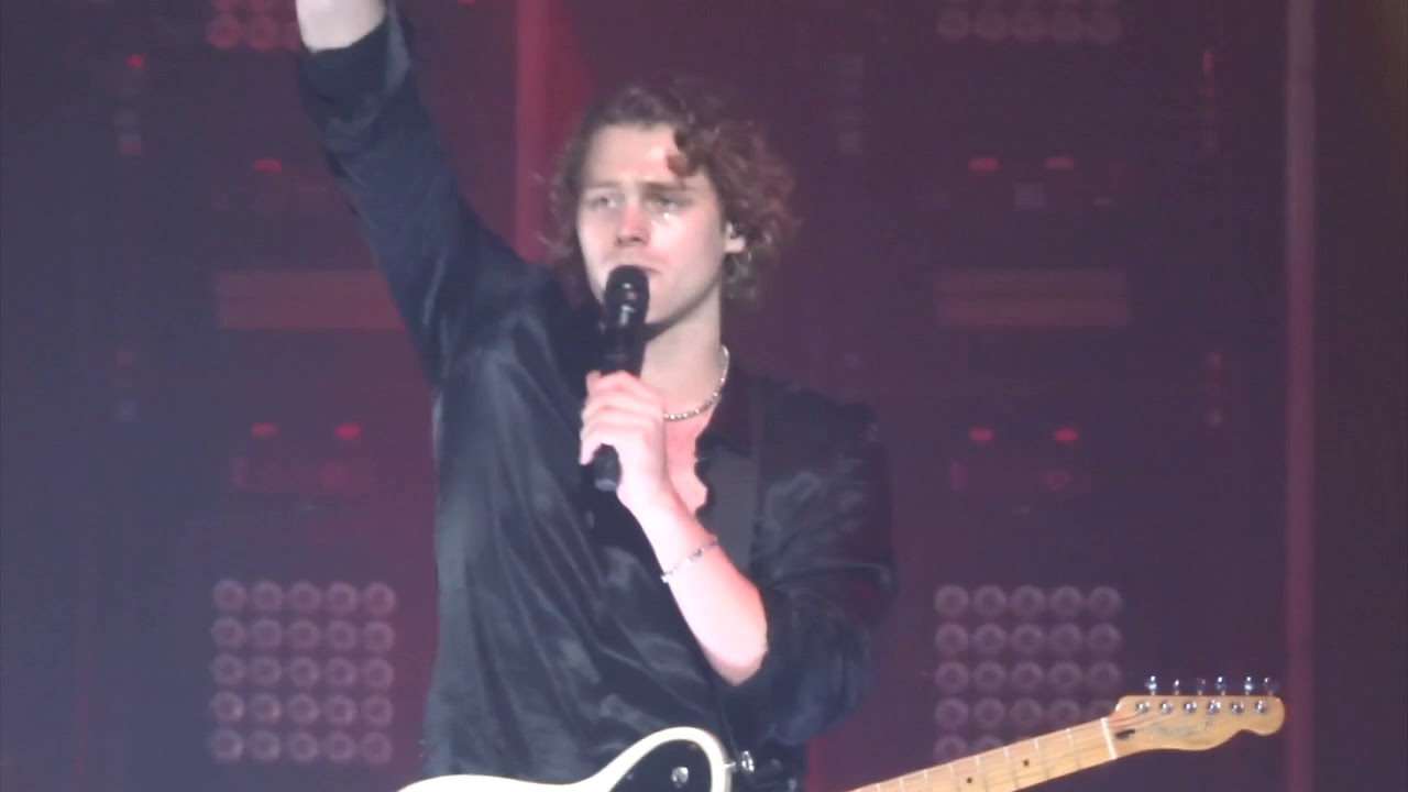 Youngblood - 5SOS - London