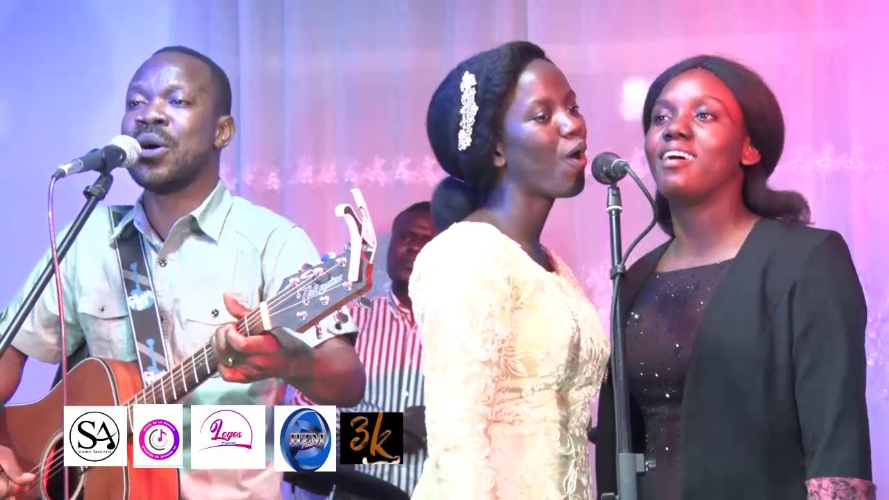 Fr Tintini sidi, Fr Isaac bukasa, Fr goel mapoko et Fr neville kanono Adoration live