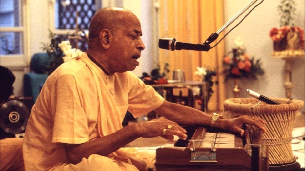 Hare Krishna Japa - Srila Prabhupada & Bhakti Tirtha Swami
