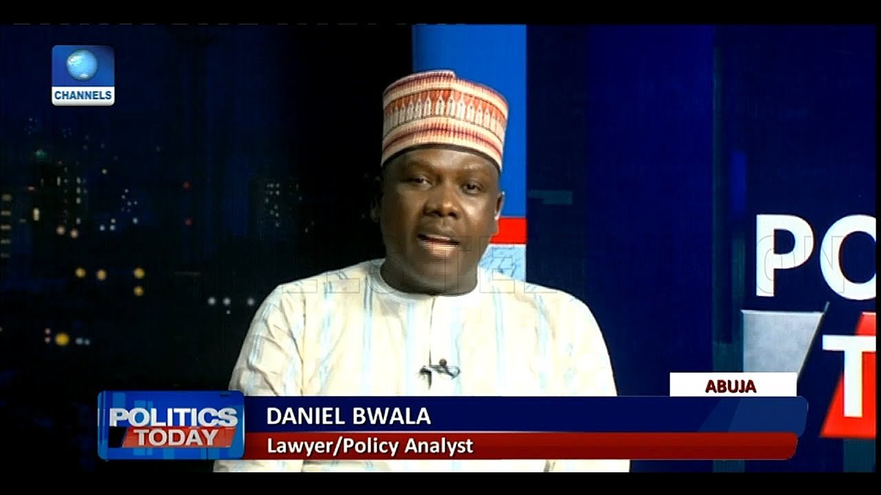 Lawyer Says Saraki Does Not Have The Weight To Challenge President Buhari At The Polls