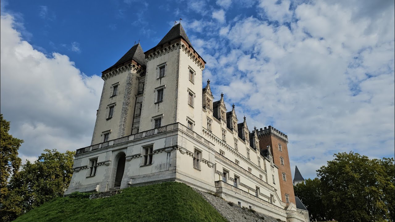 Ville de Pau, Boulevard des Pyrénées 