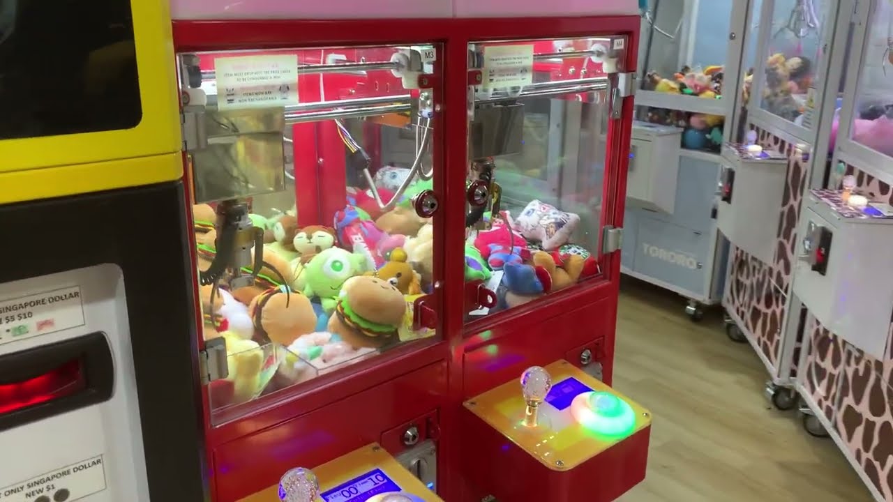 Claw Surprise: Claw catcher arcade in Queensway Shopping Center, Singapore