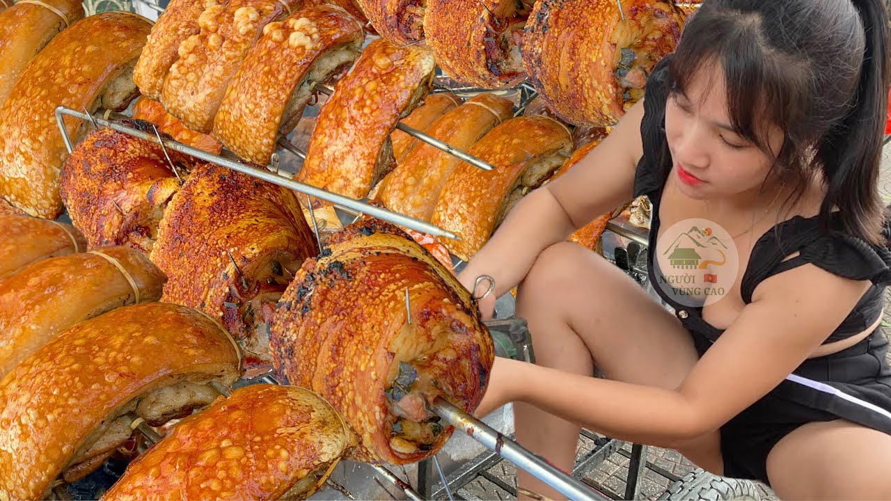 Dịp nghỉ ĐẠI LỄ quán thịt nướng ngon nhất trên vỉa hè VỠ TRẬN, muốn ăn phải xếp hàng