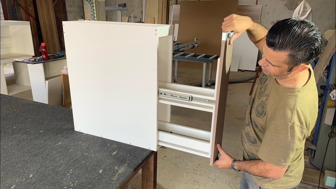 Fazendo porta-latas / tempero em MDF e macete para corrediças.
