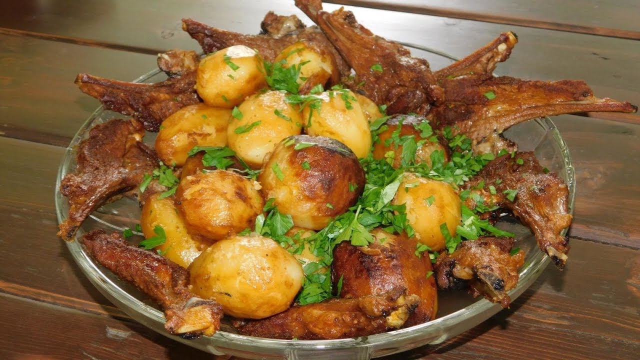 Казан-кебаб. Нежная сочная баранина с картофелем в казане.