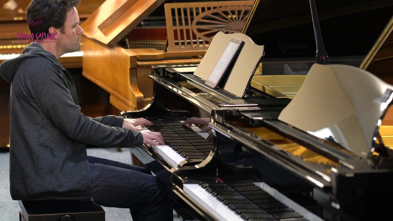 Yamaha G5 - Grand Piano in Black - Demo - For Sale