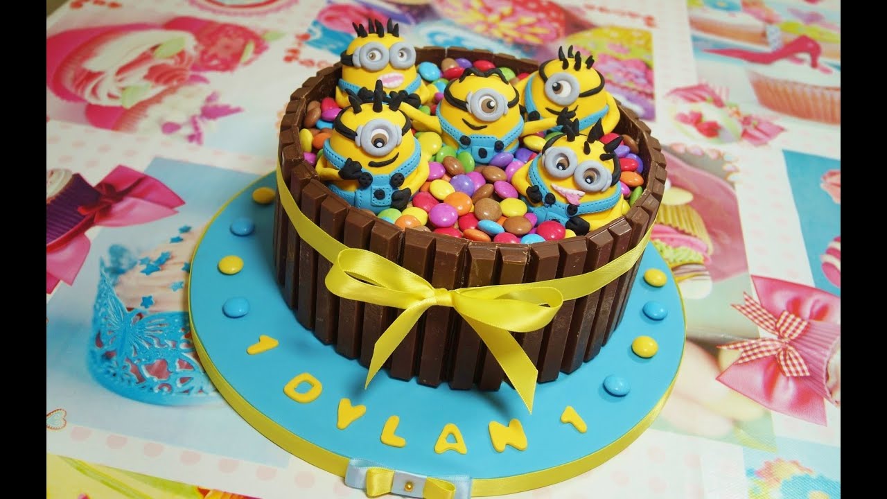 HOW TO MAKE THIS AWESOME Kit Kat Cake Smarties Cake Minions Cake