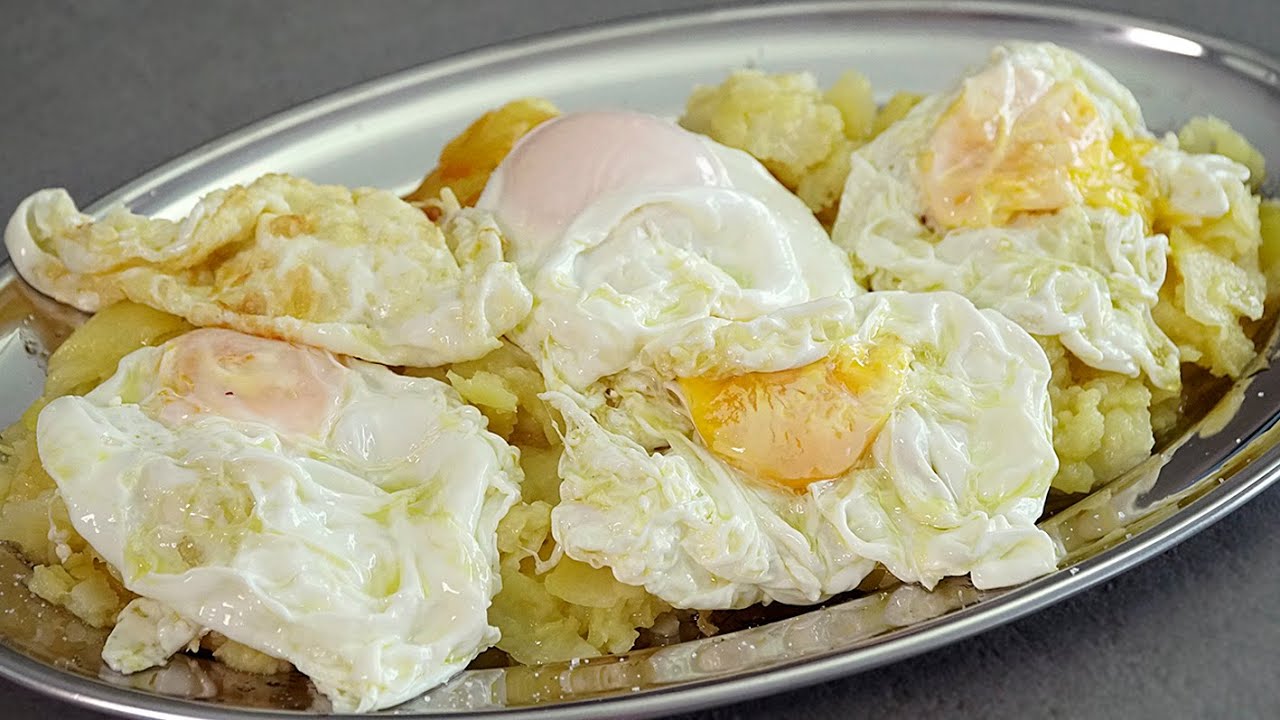 Papas a lo pobre con huevos: la receta de mi madre