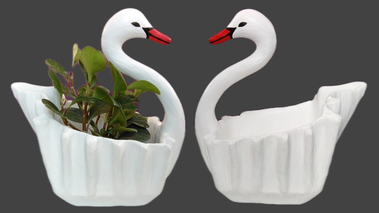 Swan Pot Cement Planter at Home Making Old Towels // Cement craft ideas