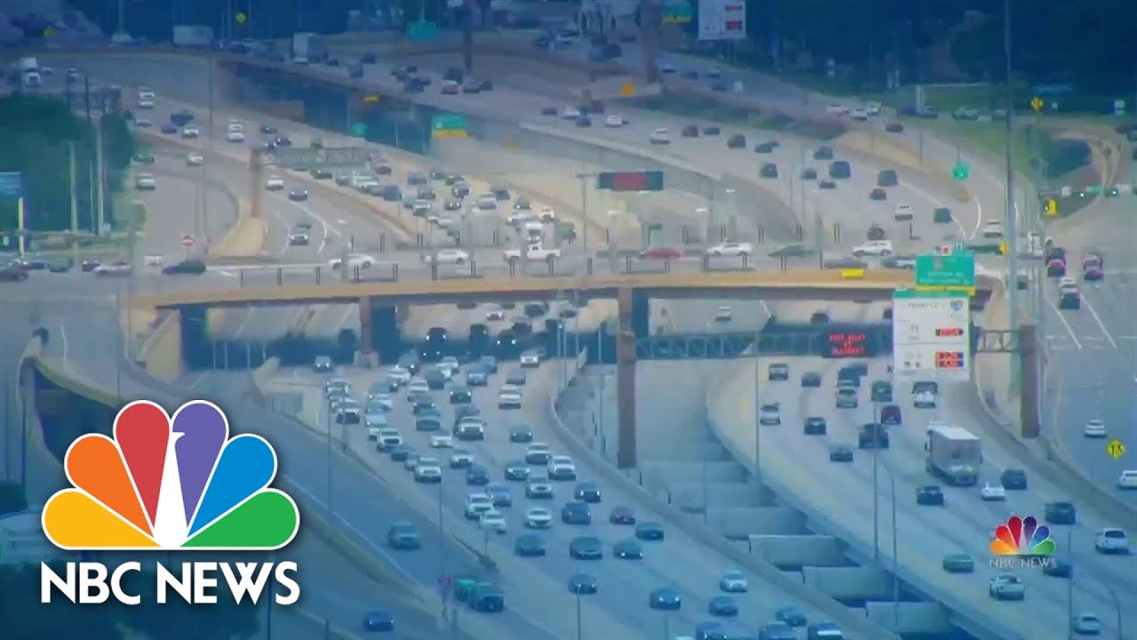 Memorial Day weekend travel rush hits pre-pandemic levels