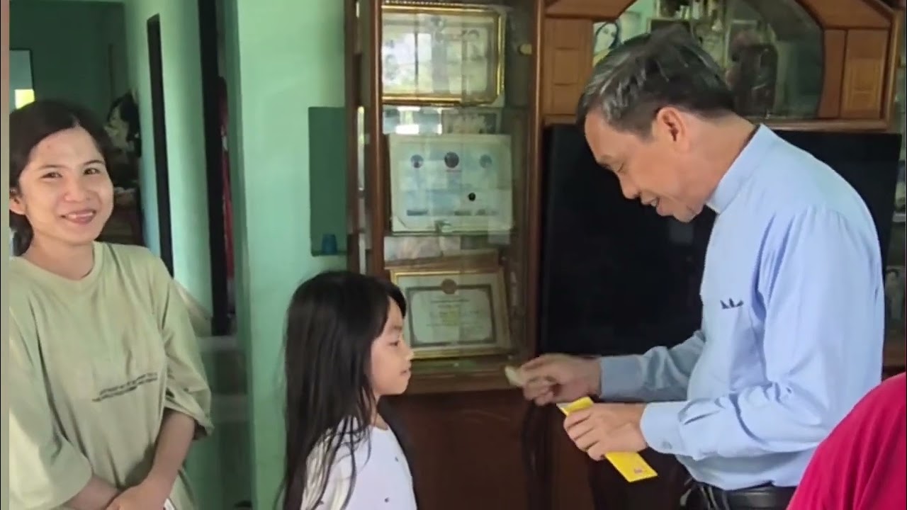 Cha Vinsơn chúc Tết mùa xuân đến giáo dân Hiền Lương