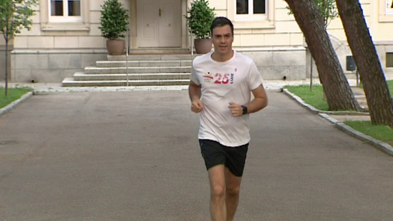 El presidente del Gobierno, Pedro Sánchez, sale a correr por Moncloa